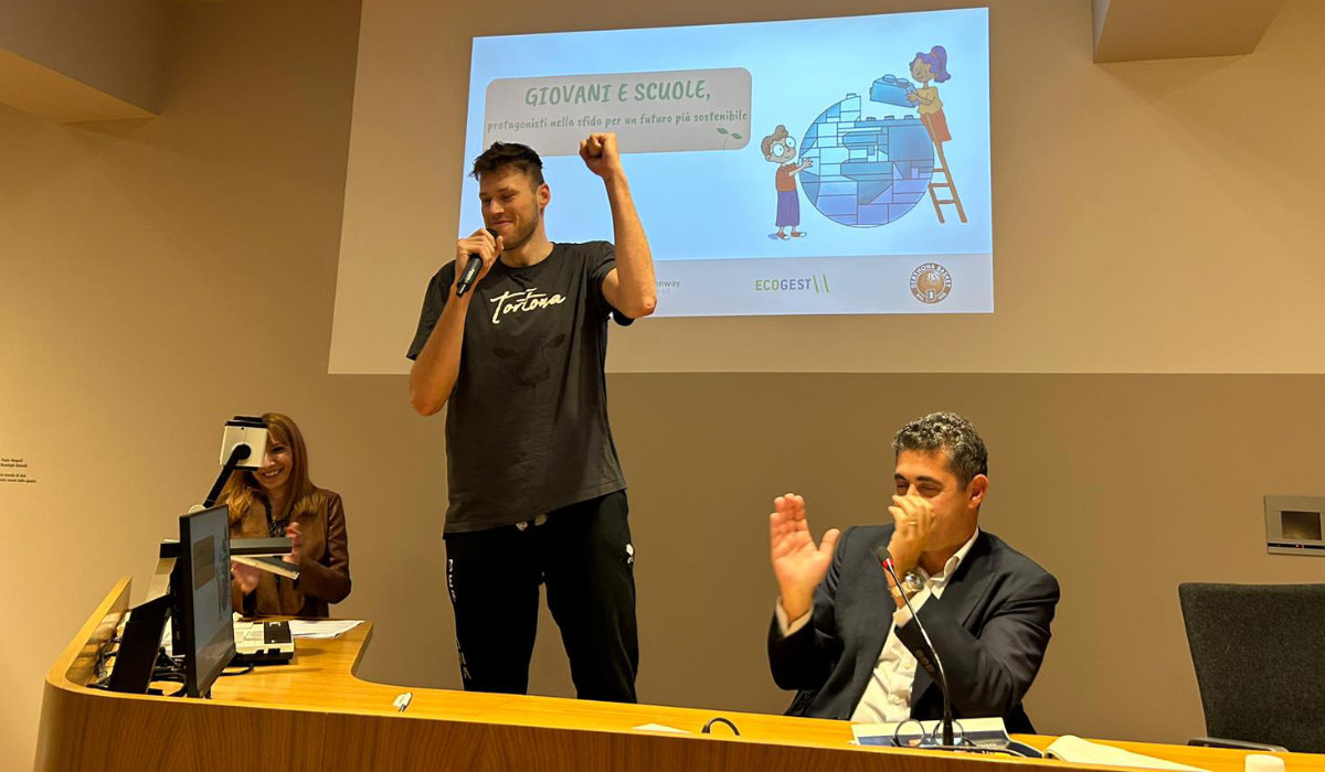 A Tortona Ecogest e Derthona Basket insieme per sensibilizzare i giovani su ambiente e crisi climatica