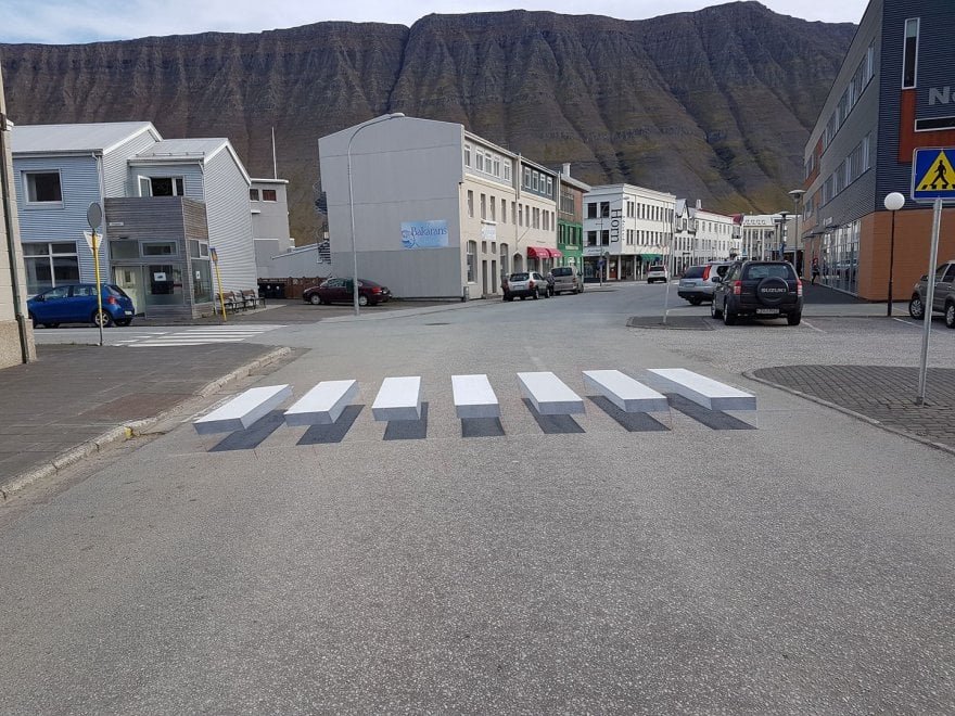 Islanda: strisce pedonali in 3D per rallentare chi corre al volante