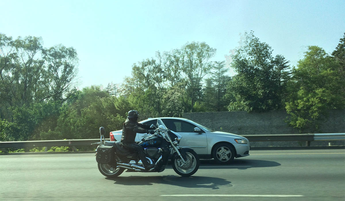 Moto dai 120cc in autostrada e più tutele per gli studenti. Tutte le novità del nuovo codice della strada