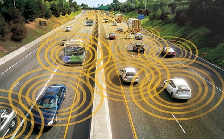 Smart road in Italia, autostrade intelligenti entro il 2025